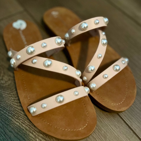 Madden Girl Blush Pink Sandal With Pearls - Picture 2 of 4